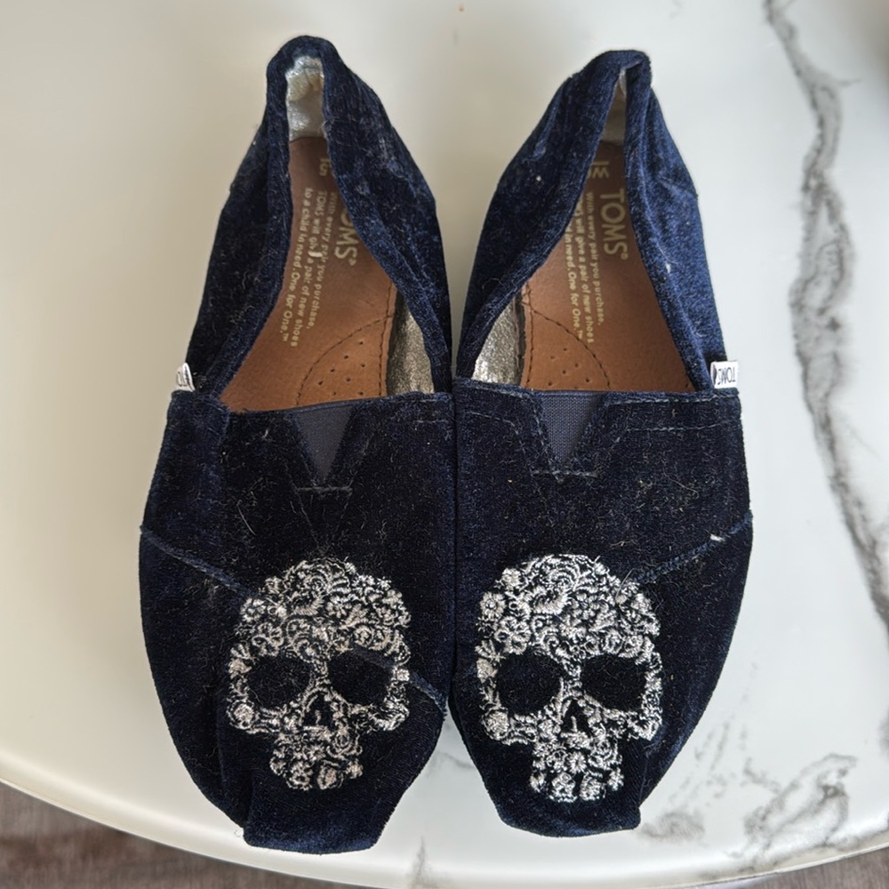 TOMS Velvet Shoes